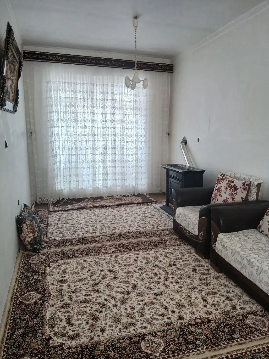 حیاط مسکونی ۲۷۸ متر سند شش دانگ