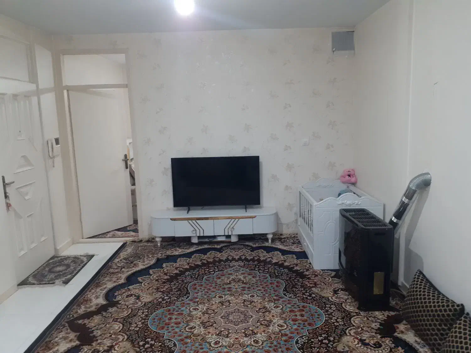 واحد ۴۱متری تک خواب طبقه ۲جای پارک موتور