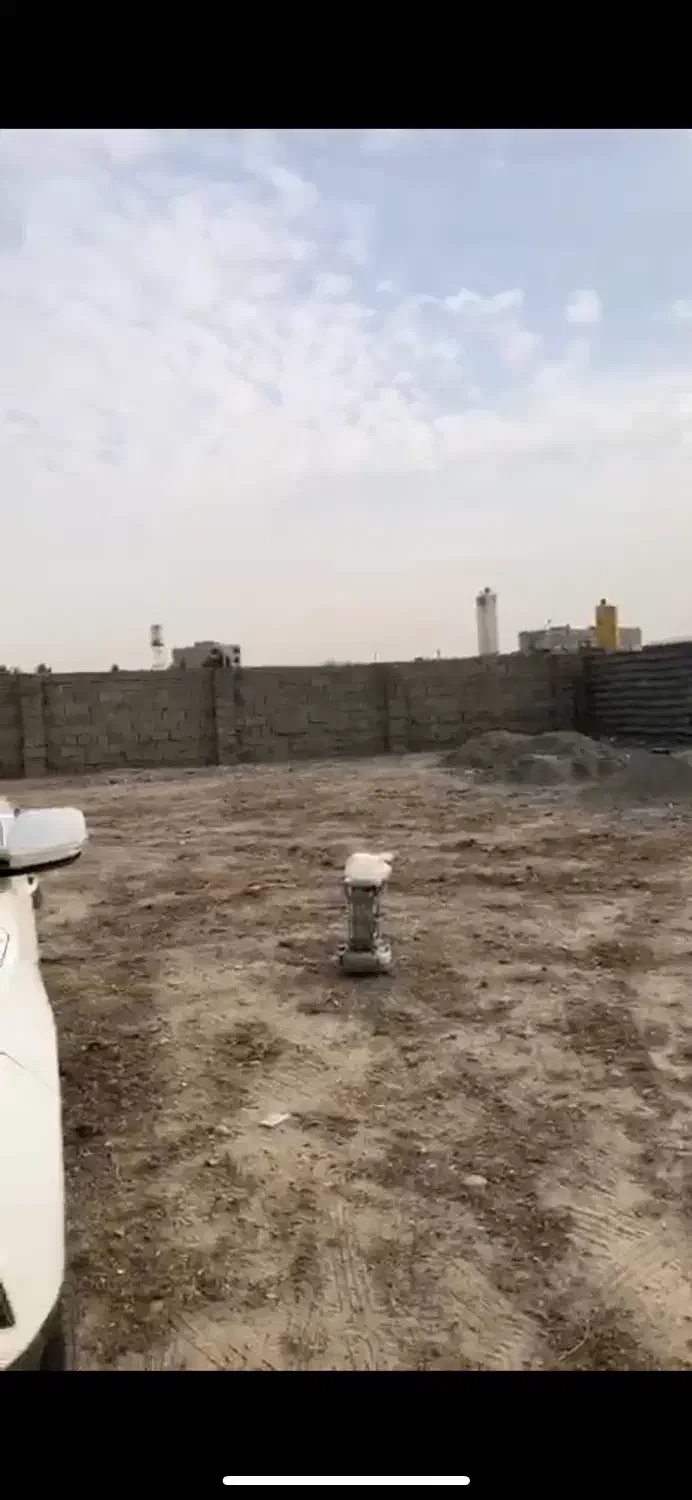 زمین چهاردیواری
