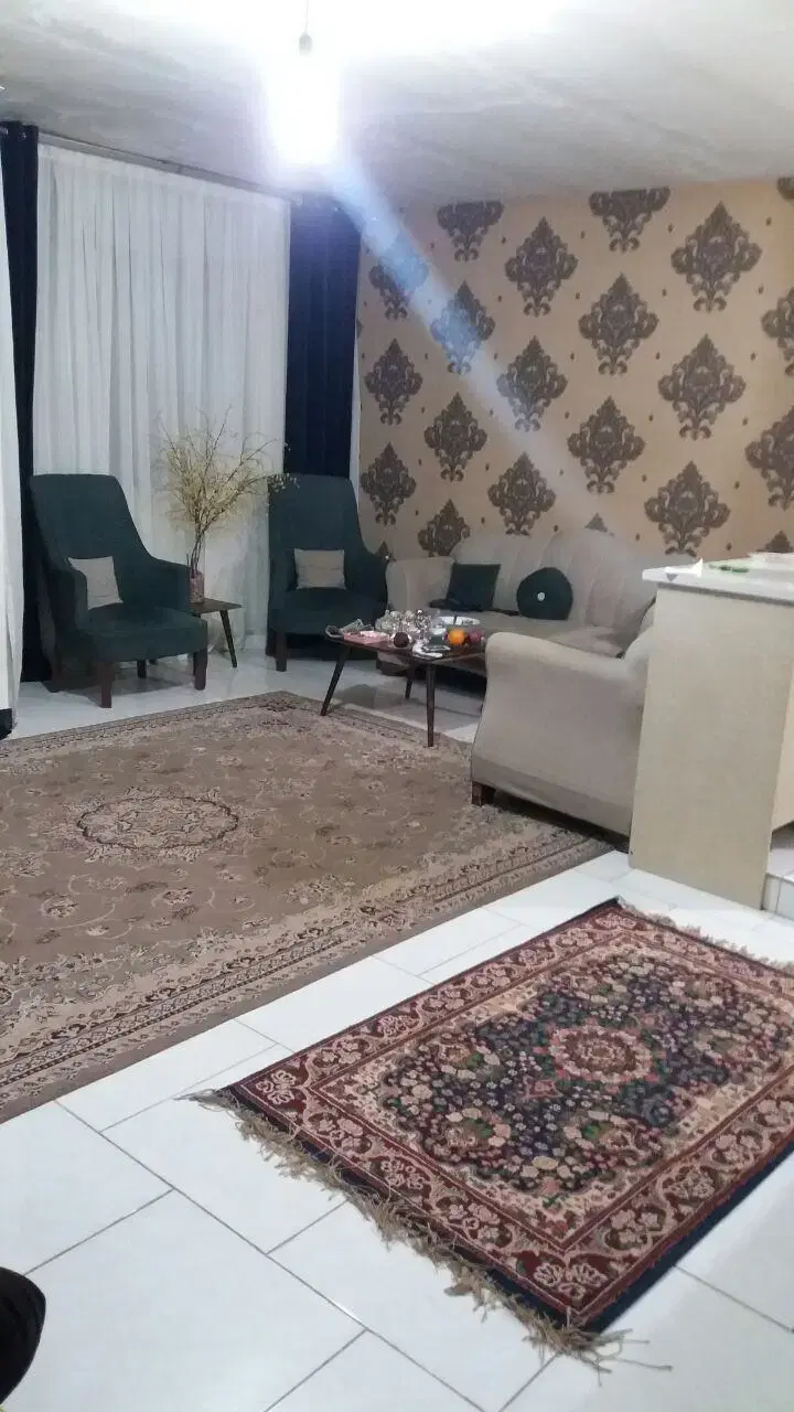 واحد۷۰متری.بلوار ارم خیابان اول شرقی