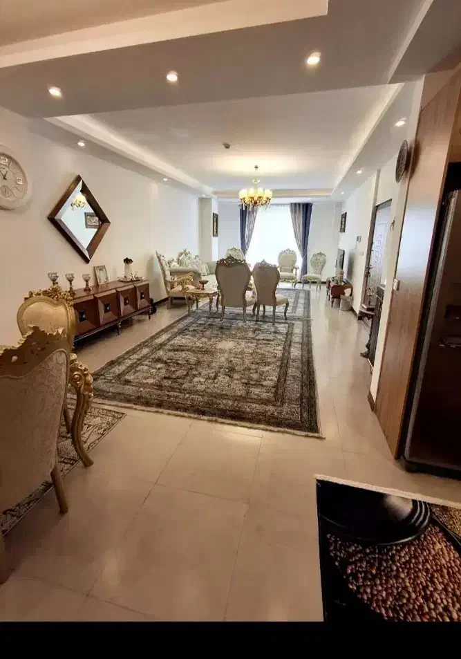 200متری دربستی رودهن رهن واجاره