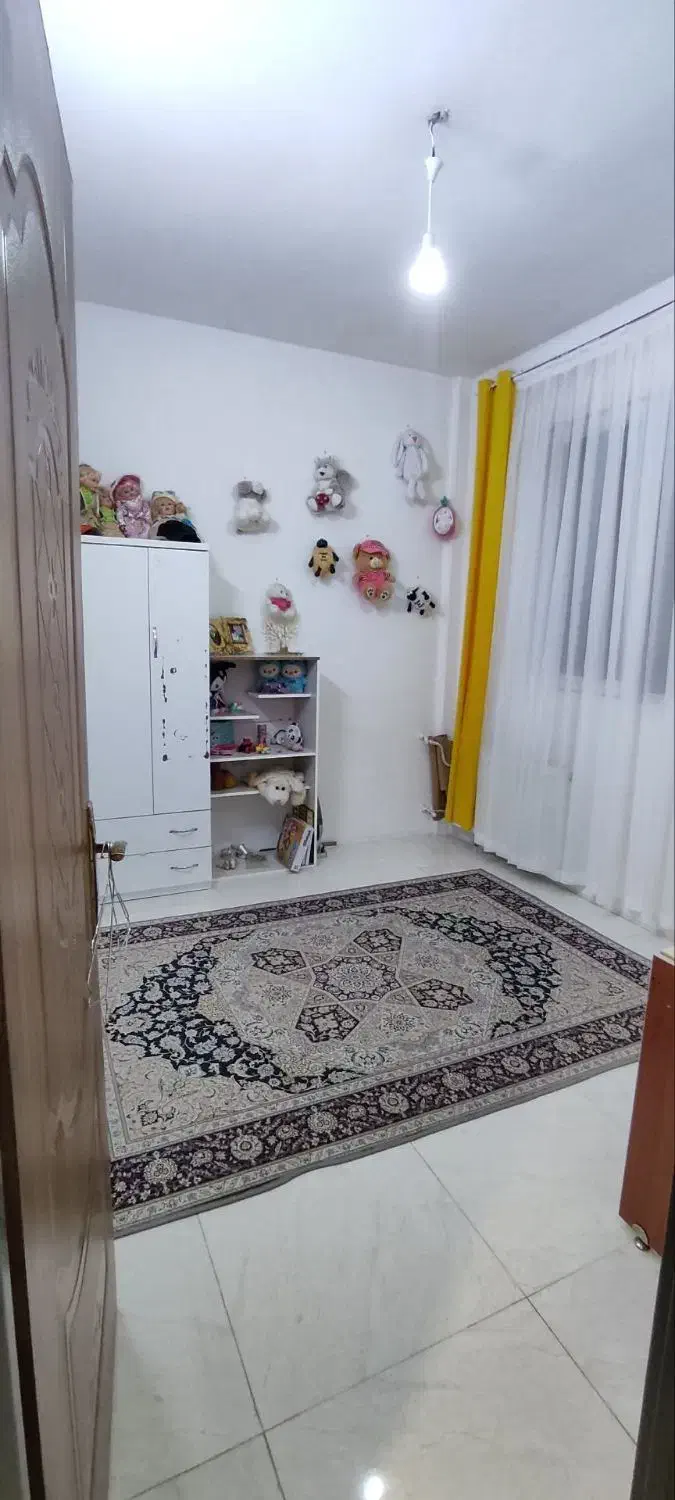 آپارتمان ۱۱۰ متری طاهری ۷ (فروش فوری)