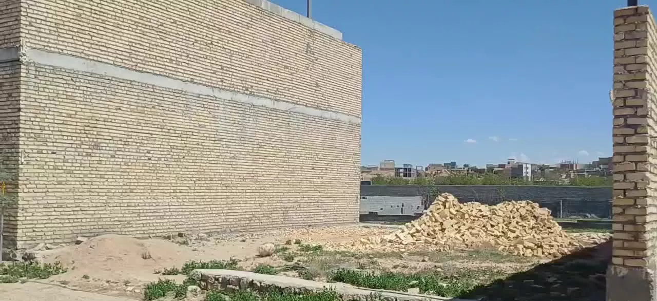 زمین جهت احداث مسکونی و سوله
