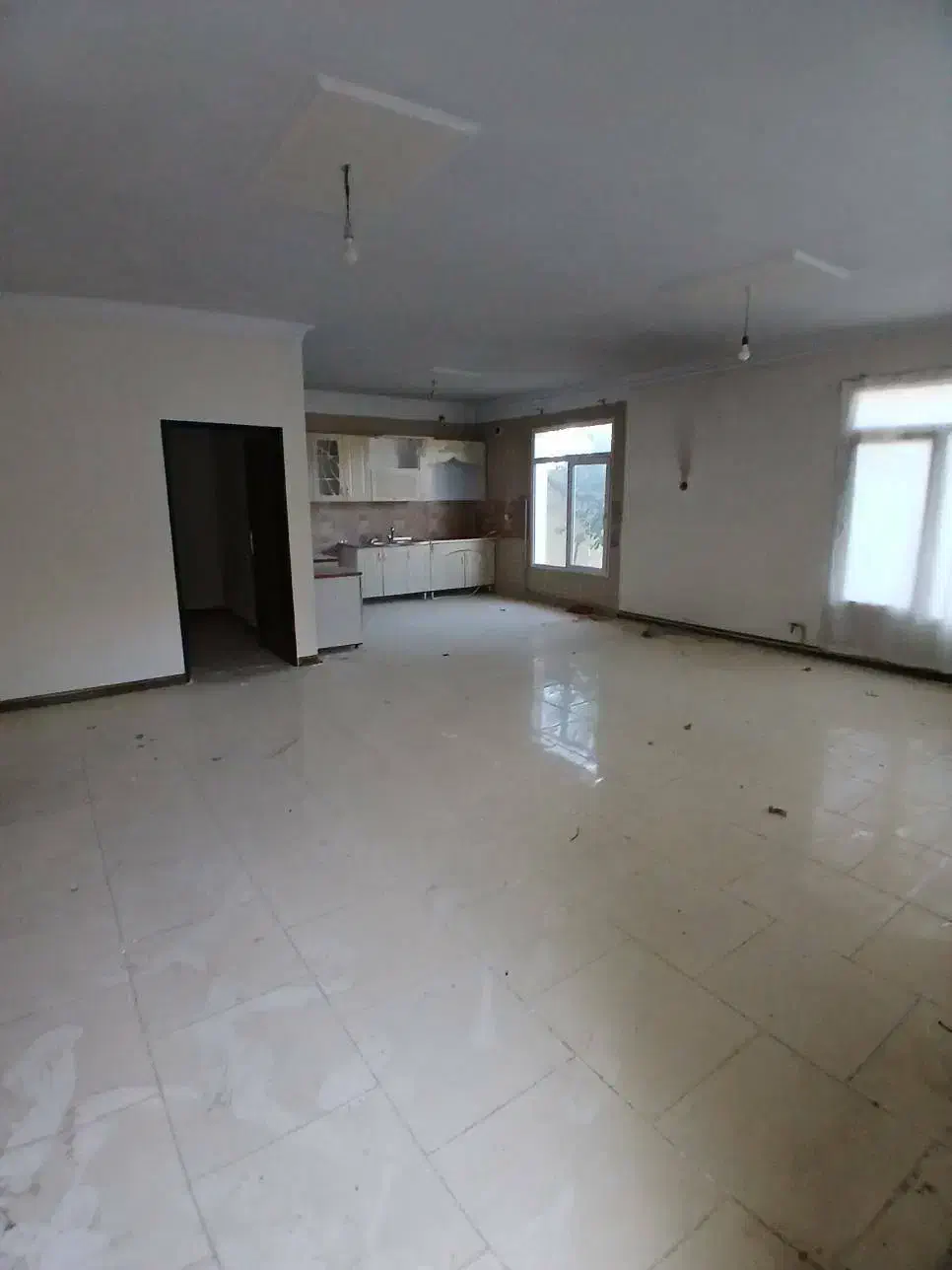 باغ ویلا۴۰۰ متری ،۲ خواب ،تاپ لوکیشن سهیلیه کردان