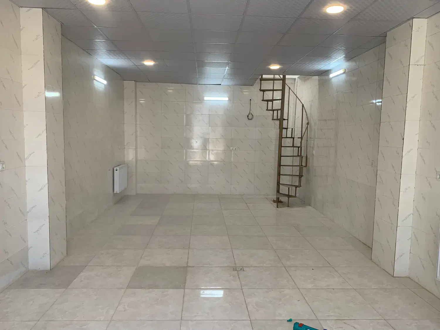 فروش مغازه سوپر مارکت و واحد تک خواب شهرک صنعتی
