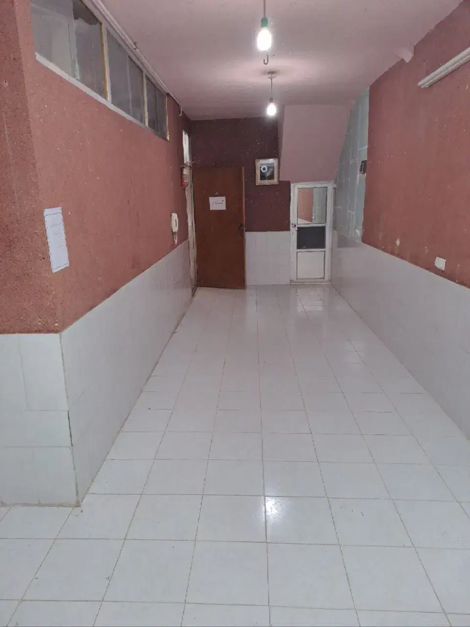 سوئیت تجاری طبقه اول
