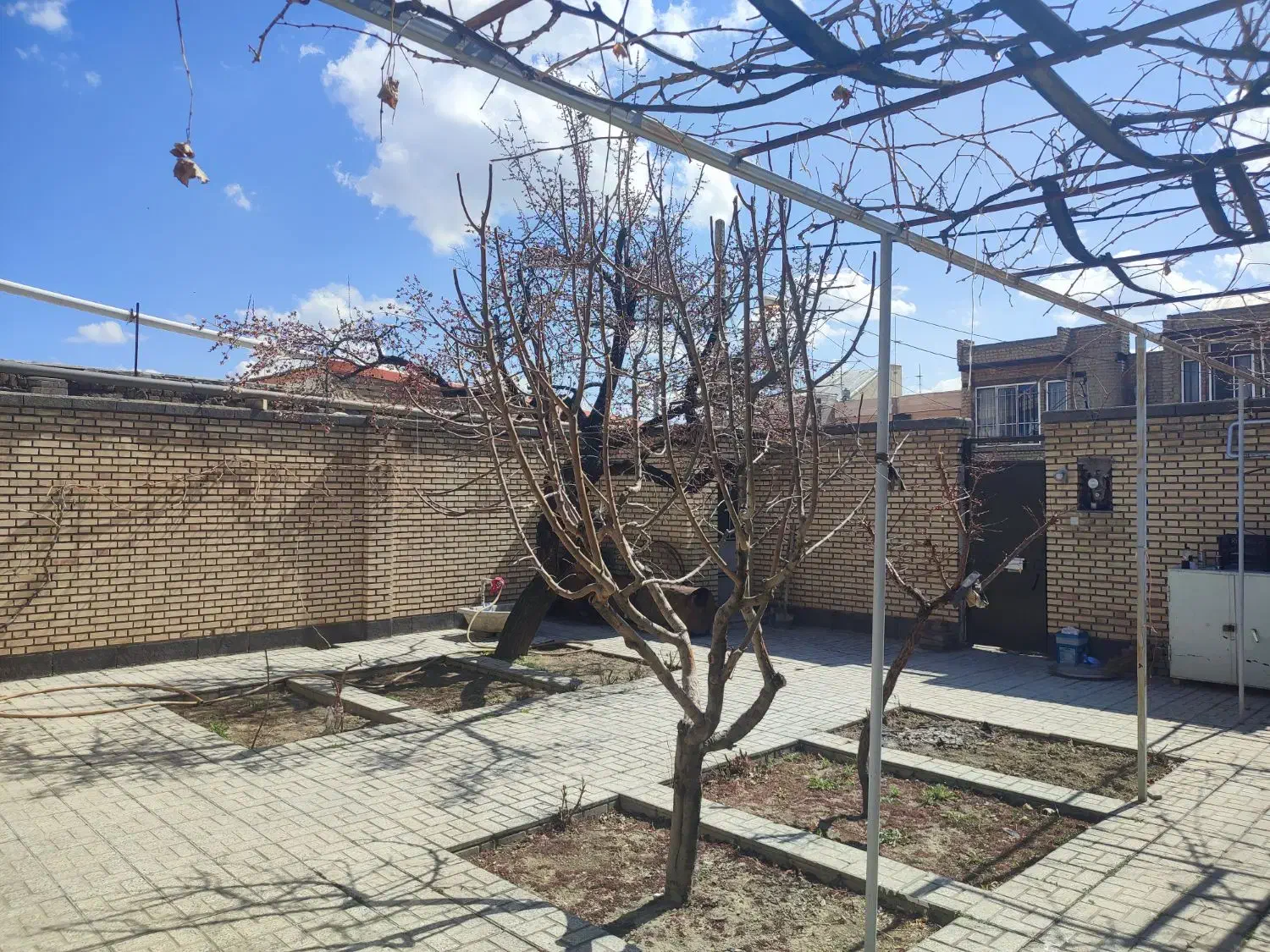 فروش خانه در کهنه شهر