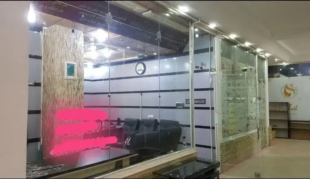 ۱۷ متر مغازه