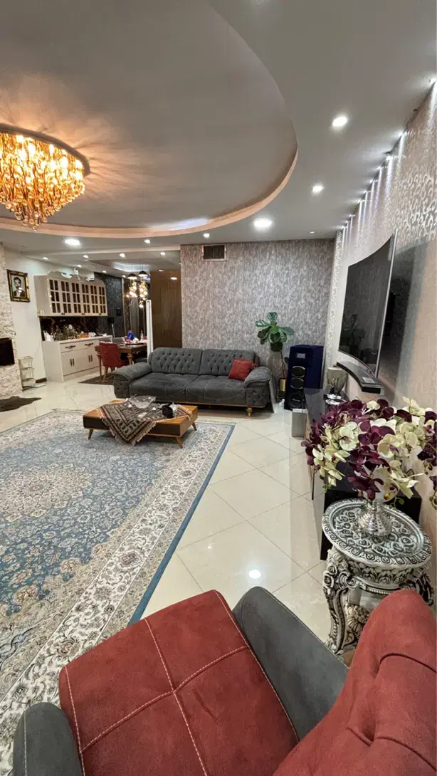 پنت هاوس ۱۳۰ متری ۲ خوابه پارکینگ اختصاصی