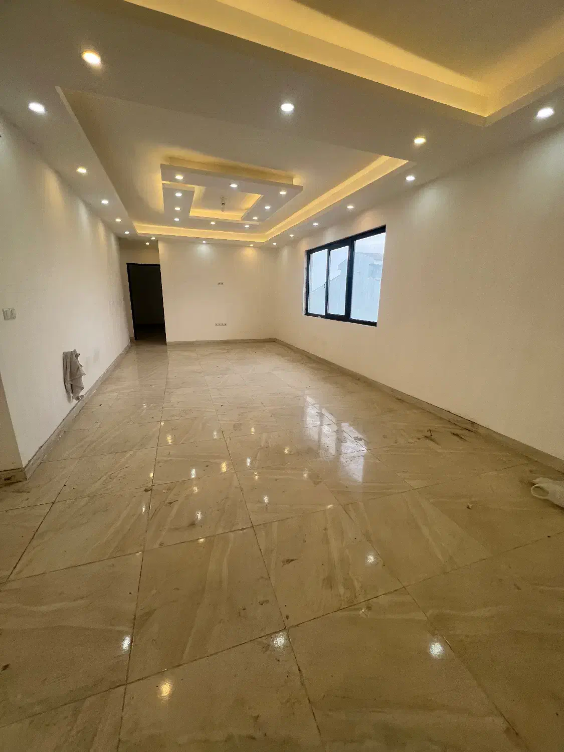 اپارتمان۲۷۰متری پنت هوس در کمربندی شهید بهشتی