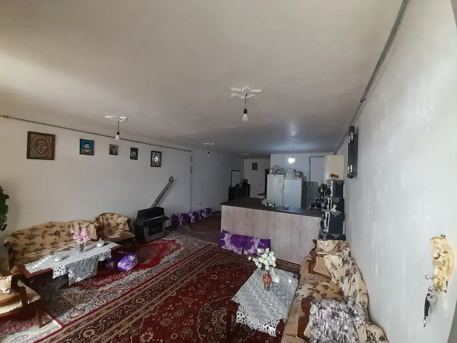 فروش منزل مسکونی و زمین در آناخاتون