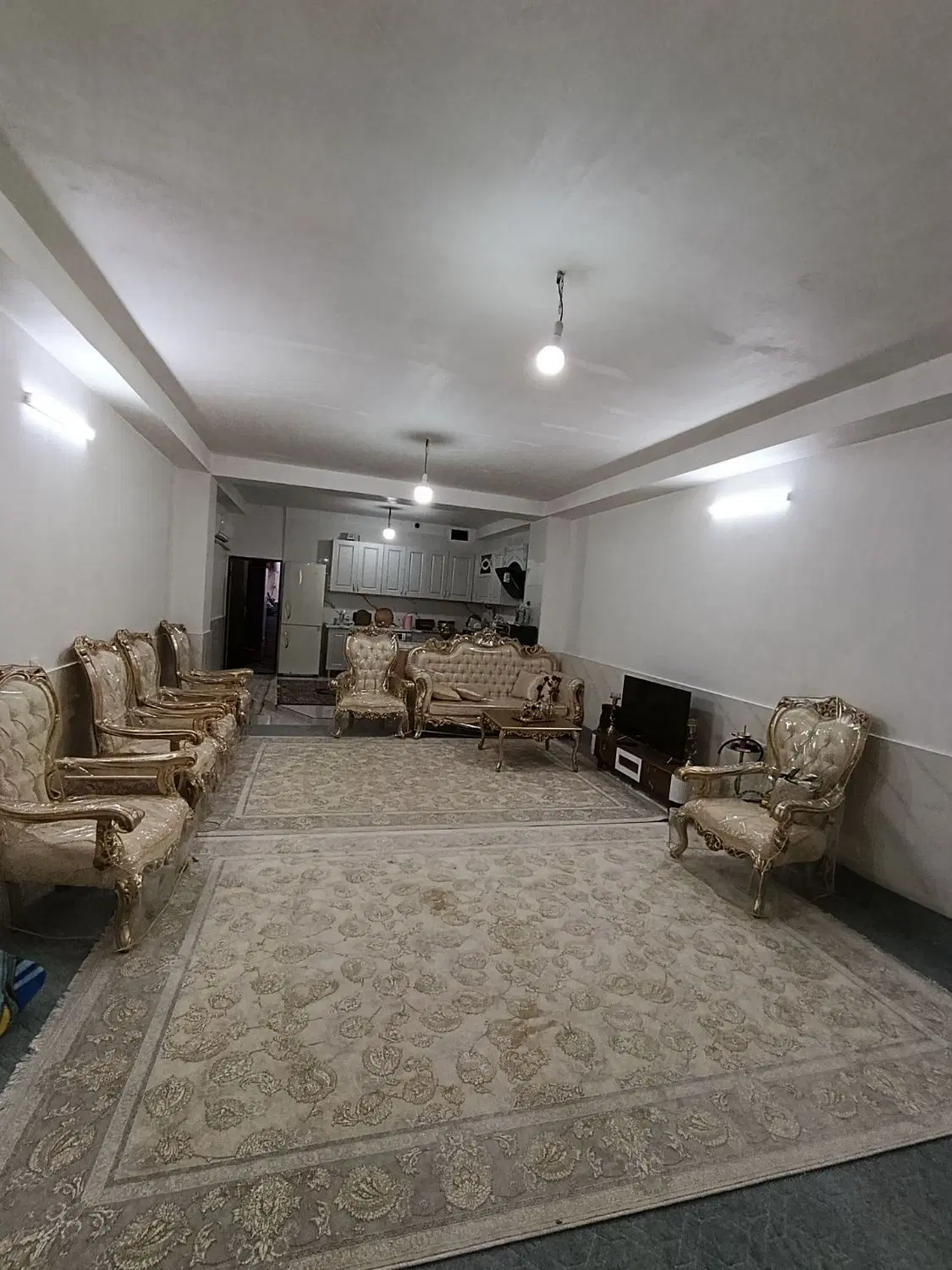 واحد ۱۰۰متری و ۷۵متری کلین شریف اباد