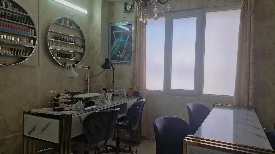 اجاره میز ناخن
