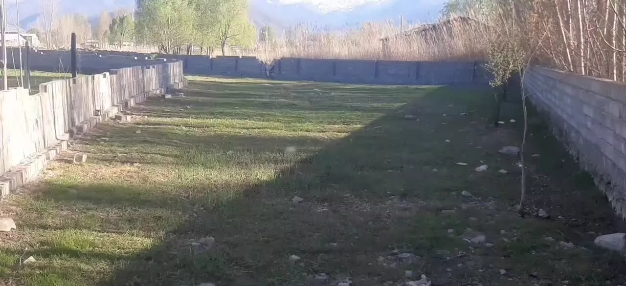 ۸۰۰مترچهاردیواری آب برق گاز داخل بافت