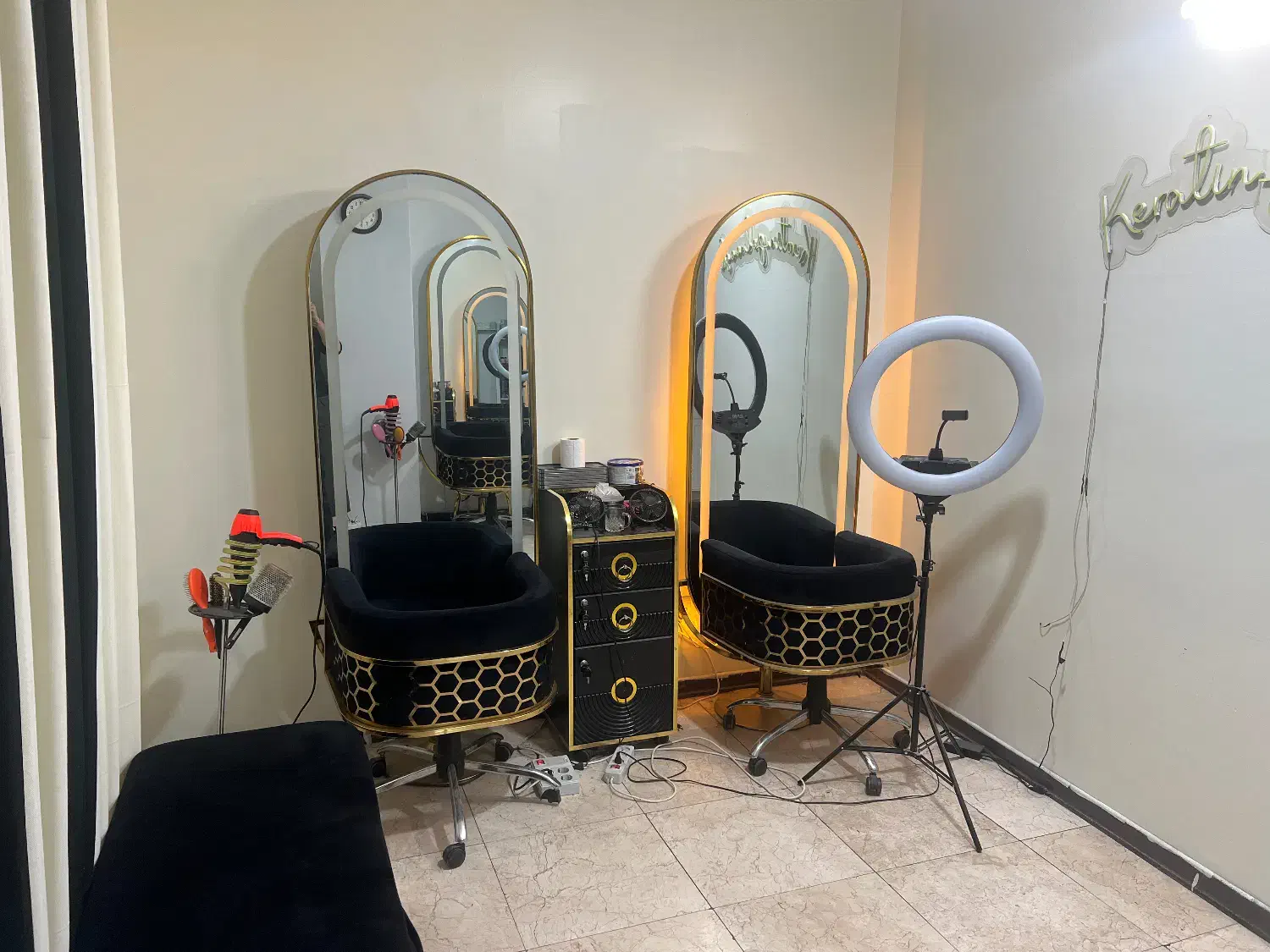 اجاره اتاق در سالن زیبایی صادقیه (فردوس شرق)