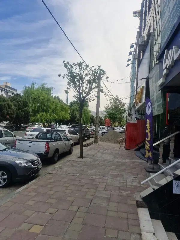 مغازه تجاری میدان توحید