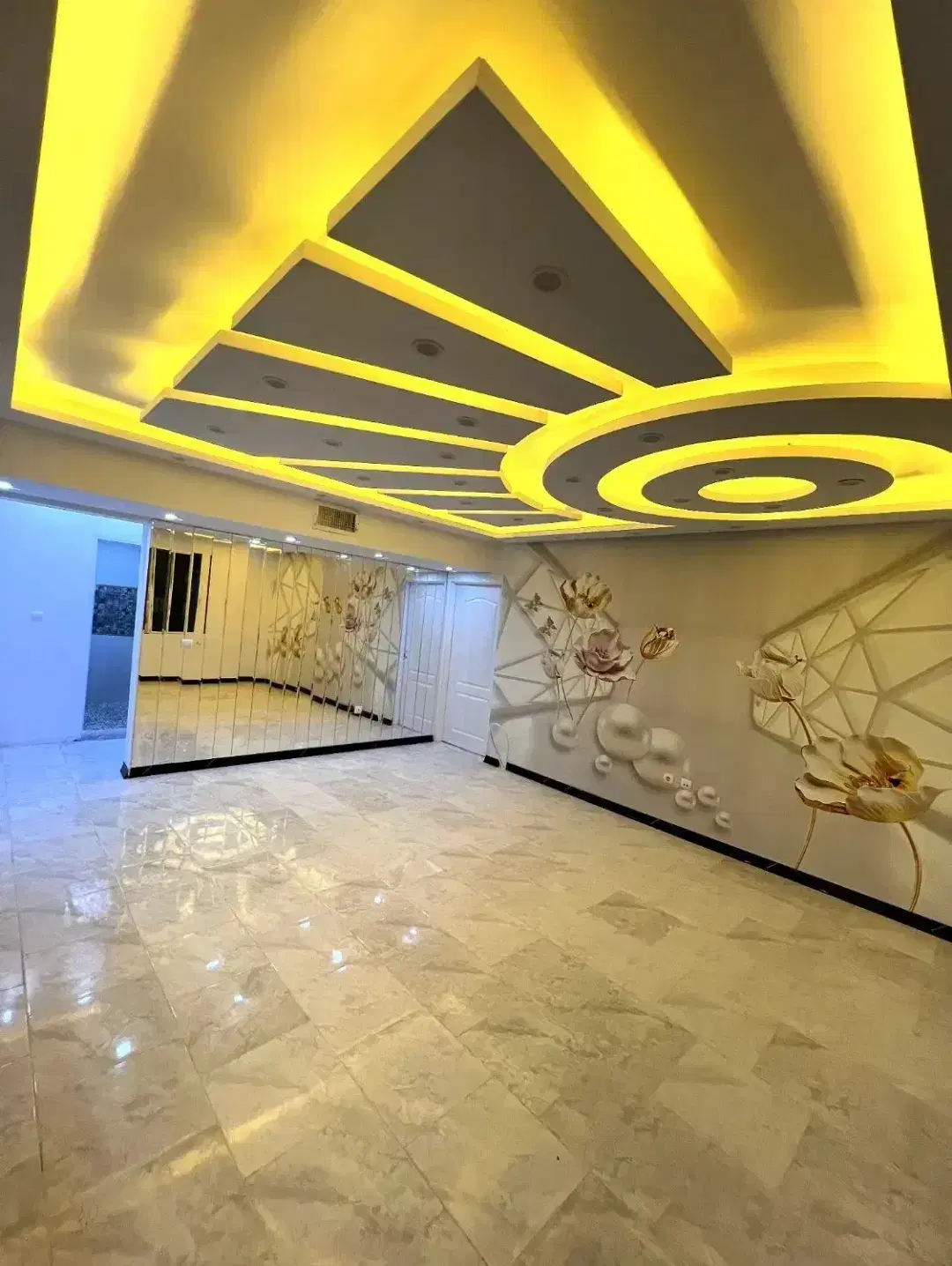 آپارتمان،فول دیزاین،۸۸متری،فول امکانات،تاپ لوکیشن