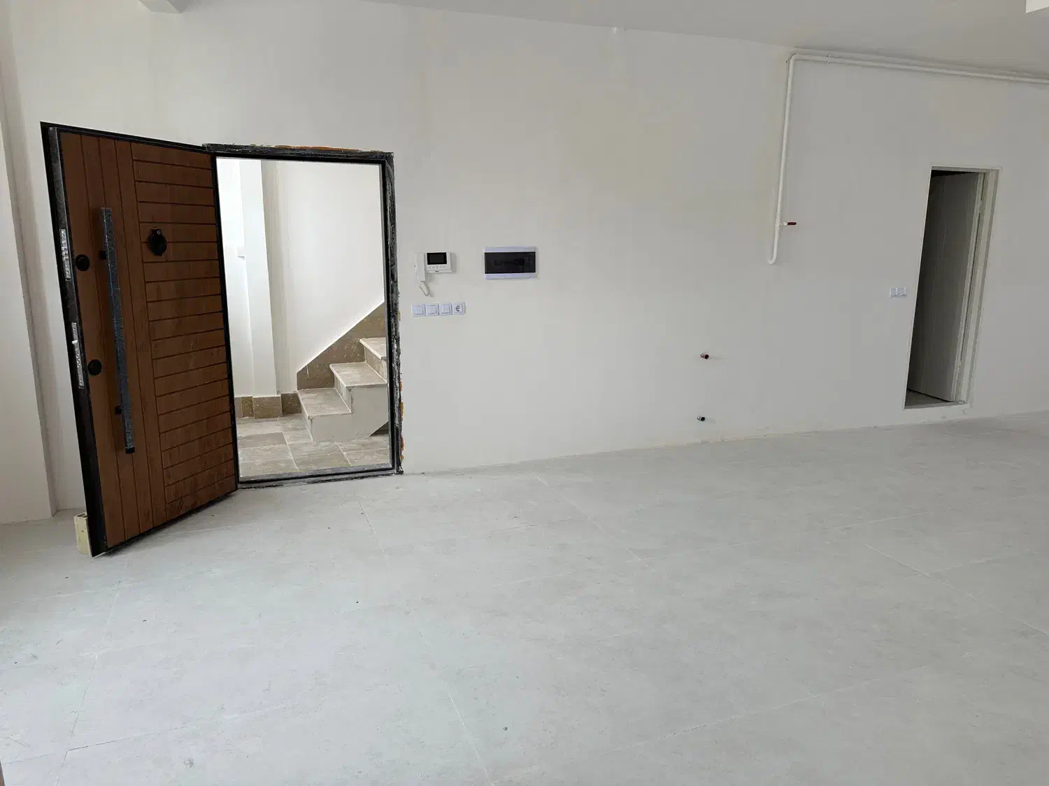 اجاره واحد تجاری و خدماتی