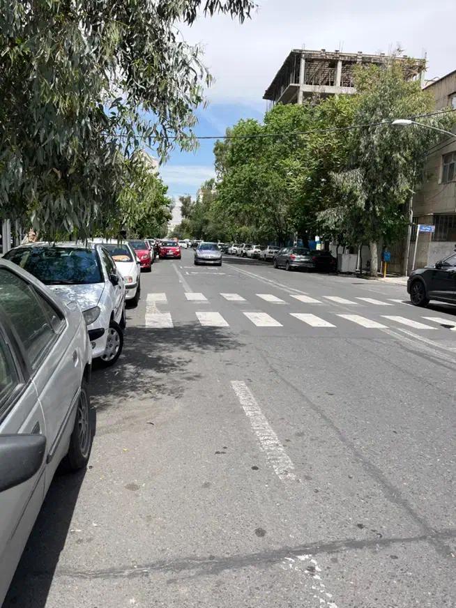 ۶۰متر مغازه روبروی معین مال تخلیه