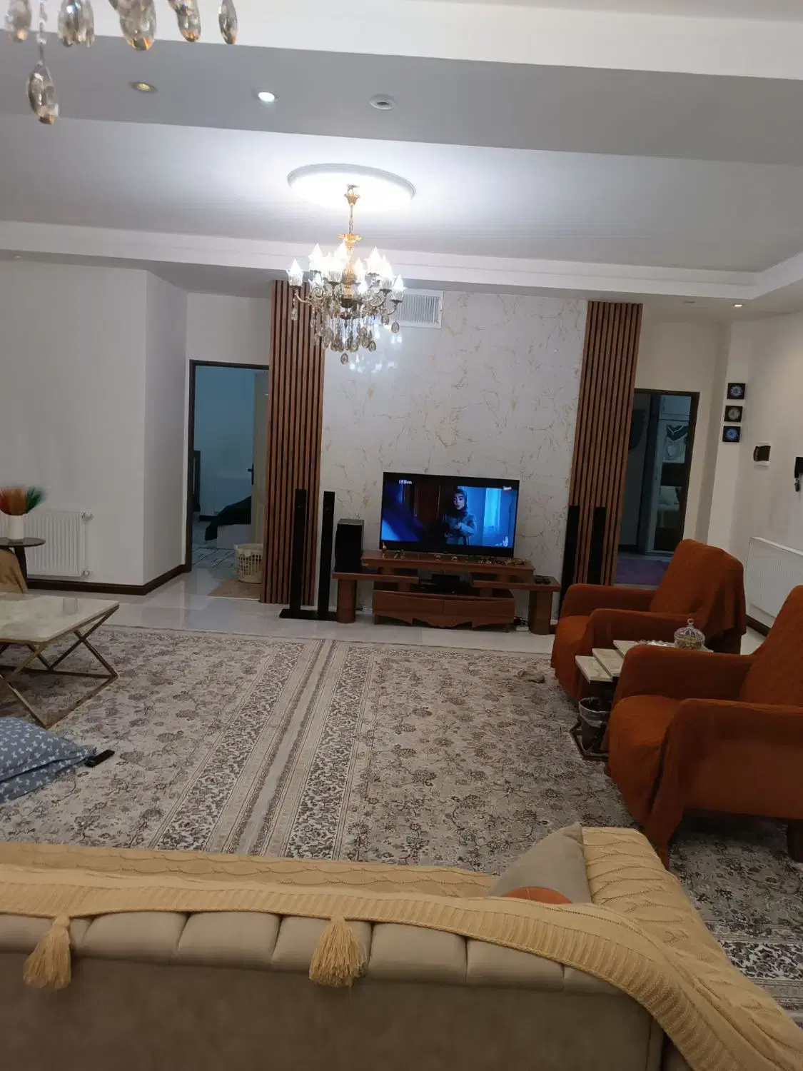 واحد ۱۵۰ متر_نما سنگ_۴ طبقه تک واحدی_شهرک پونا