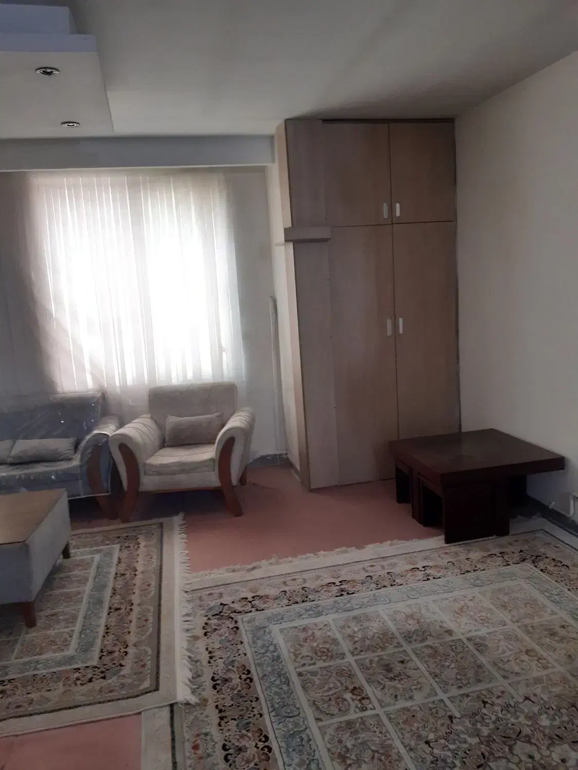 آپارتمان ۱۰۰ متری طبقه ۳ روبه نما