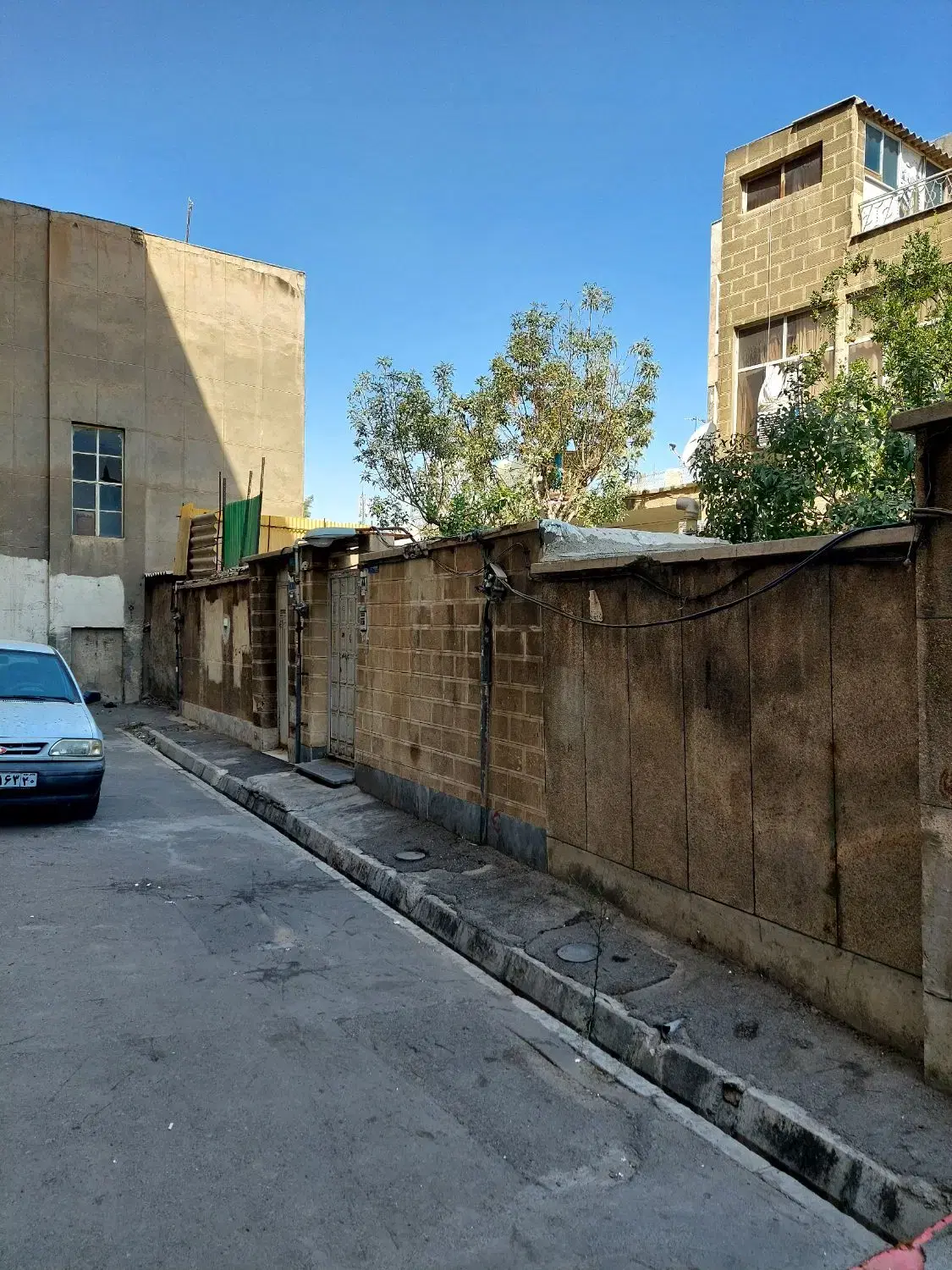 دو قواره ملک ۱۰۰ متری کنارهم (تجمیعی)