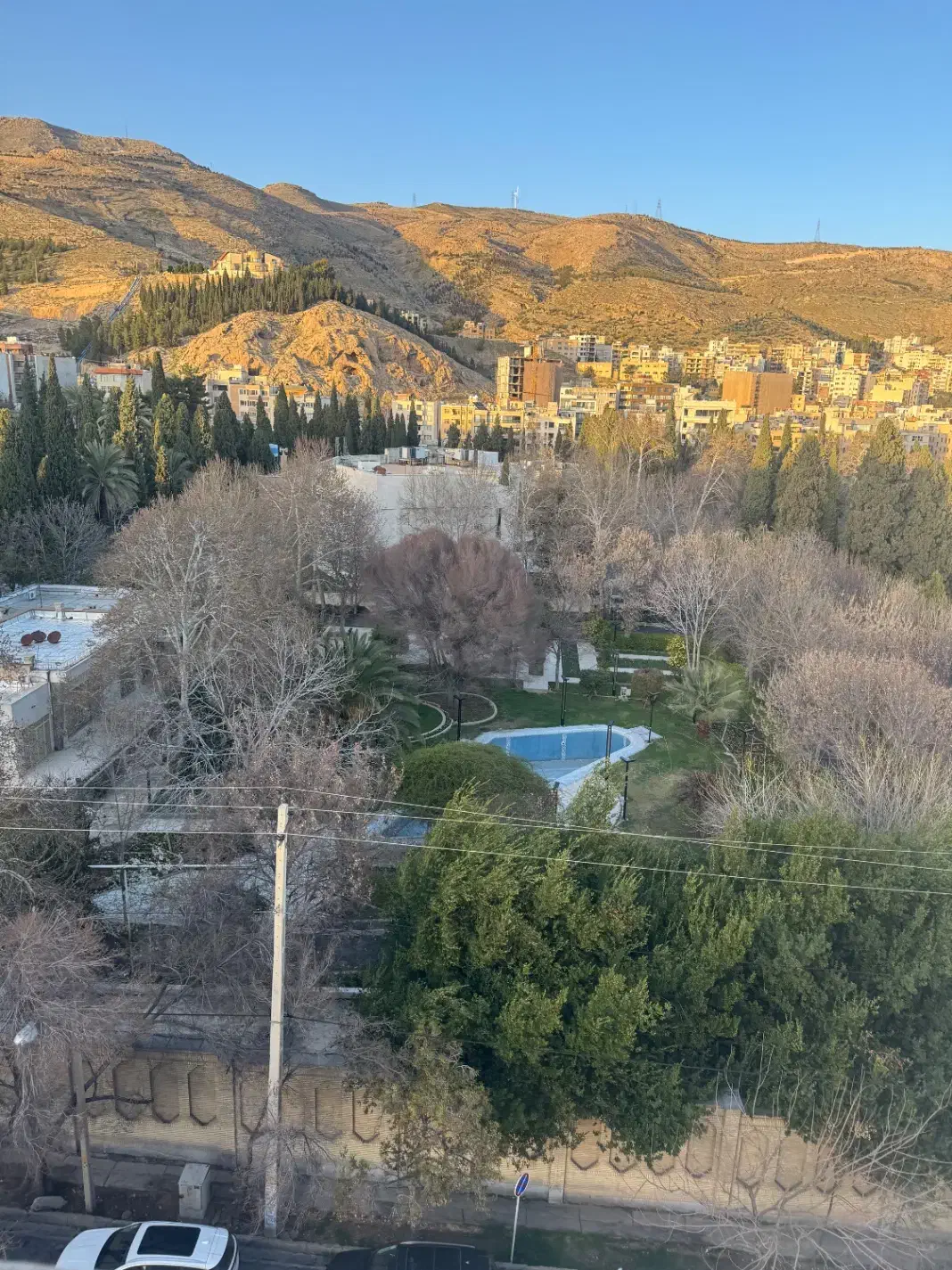 عمارت قابل سکونت تهاتر کامل۳۶۰۰متر قصرالدشت (شاهد)