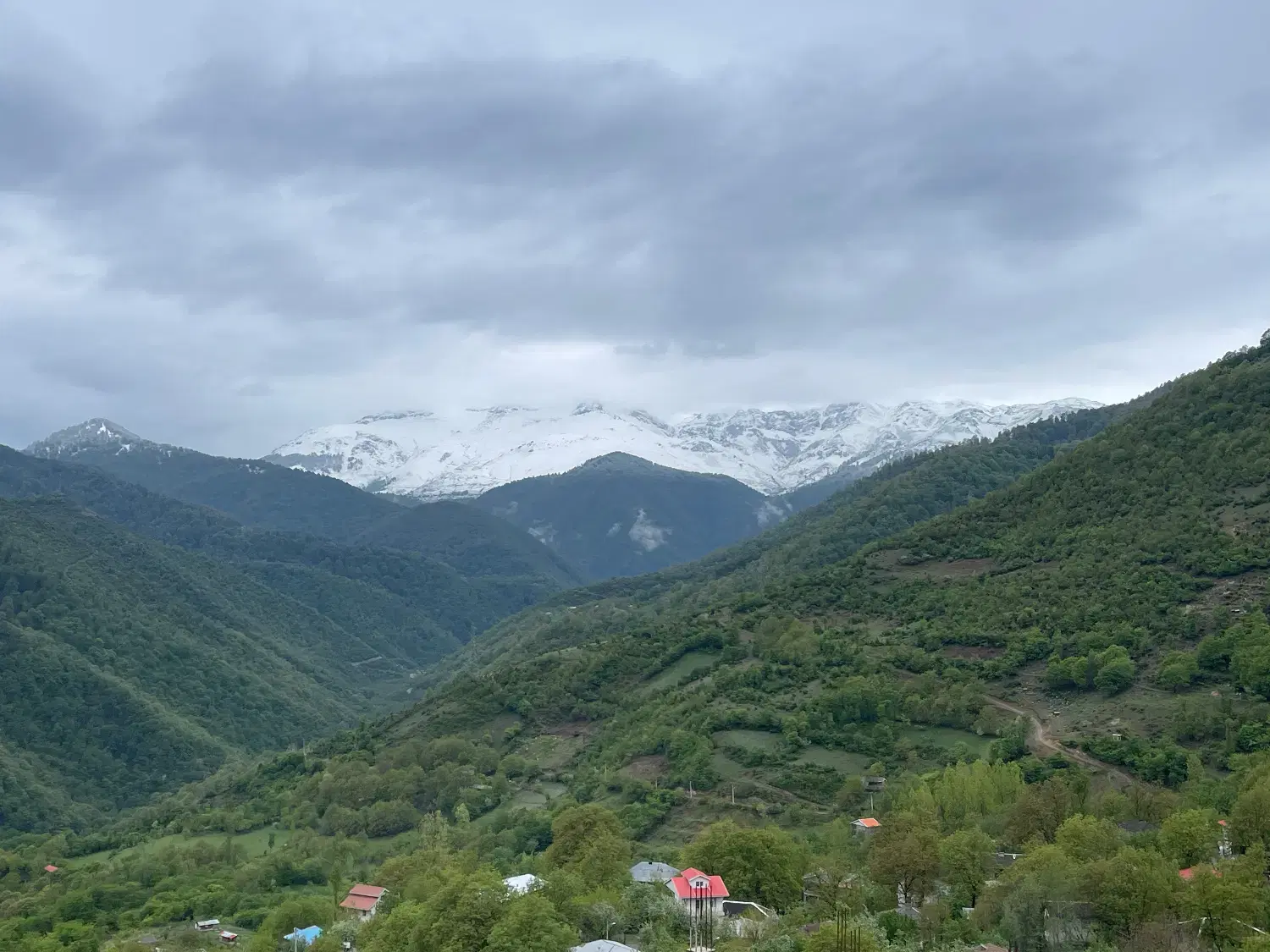 ۳۰۰متر زمین مسکونی روستای ییلاقی توریستی ارده