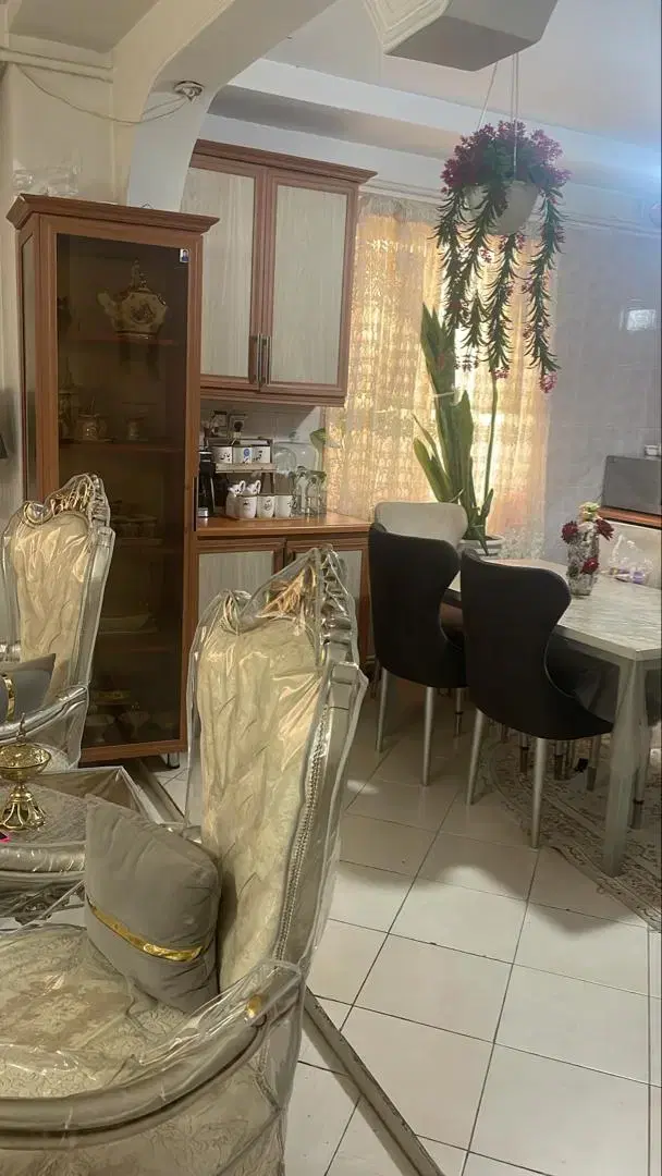 آپارتمان سلمان فارسی ۹