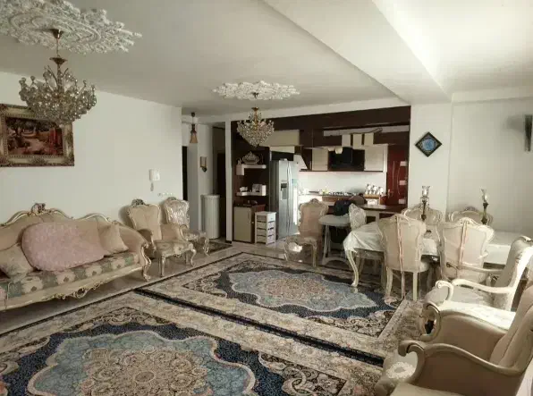 فروش واحد ۱۰۰ متری جنب میدان امام رامسر
