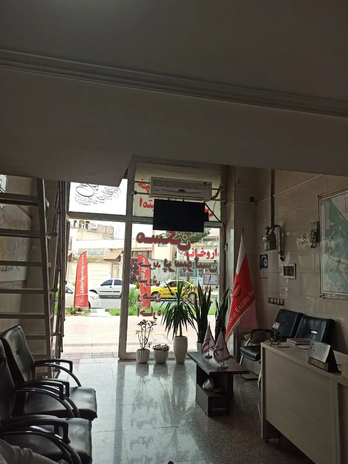 فروش و اجاره تجاری در متراژ مختلف شهرک صدف