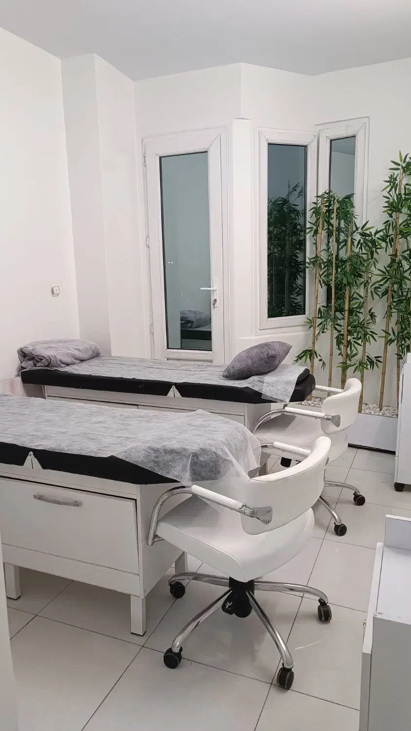 اجاره تخت مژه و پوست