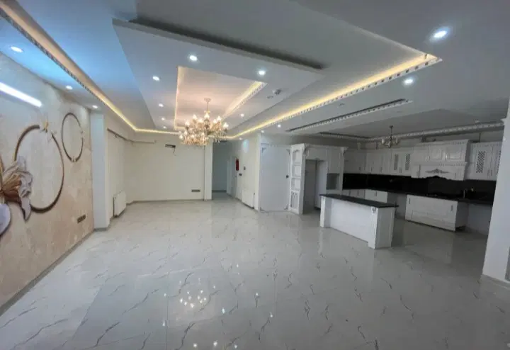 آپارتمان ۱۰۰ متری نوساز شریعتی غرق نور