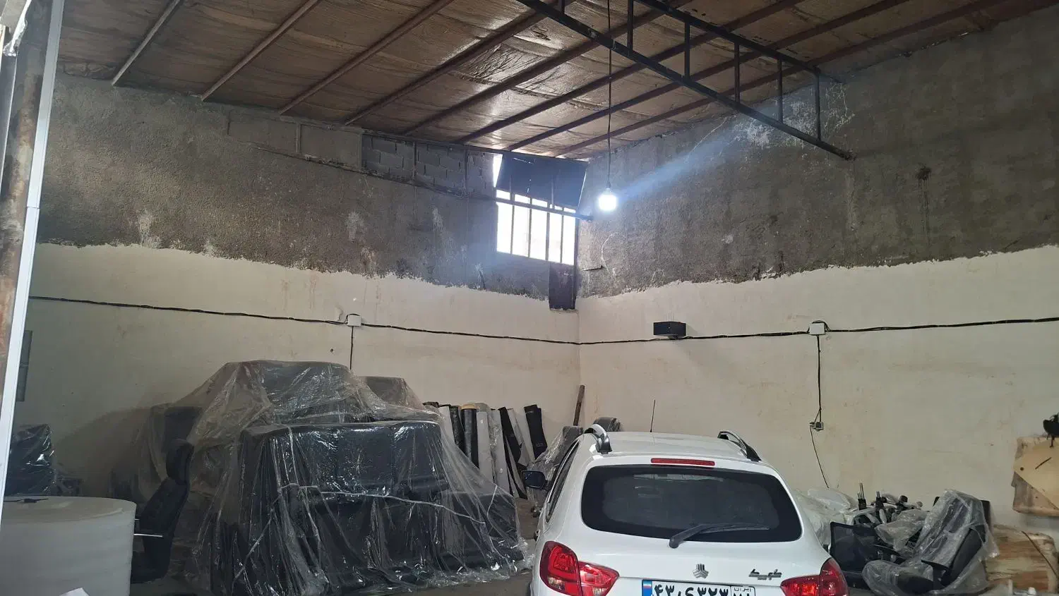 سالن 400 متری