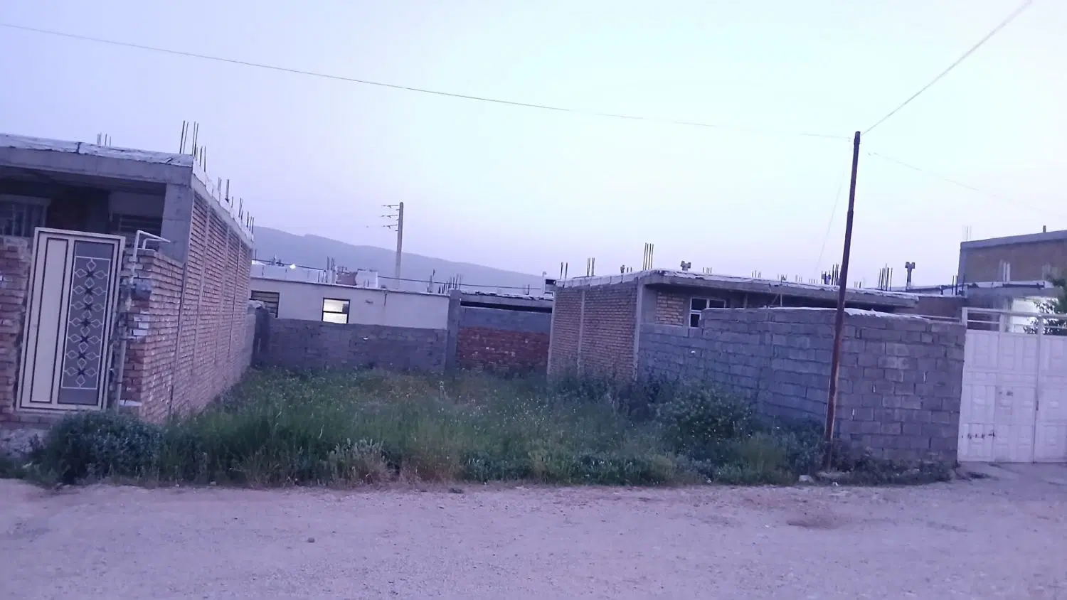 فروش زمین به مساحت۱۸۶متر شمالی در اندیشه