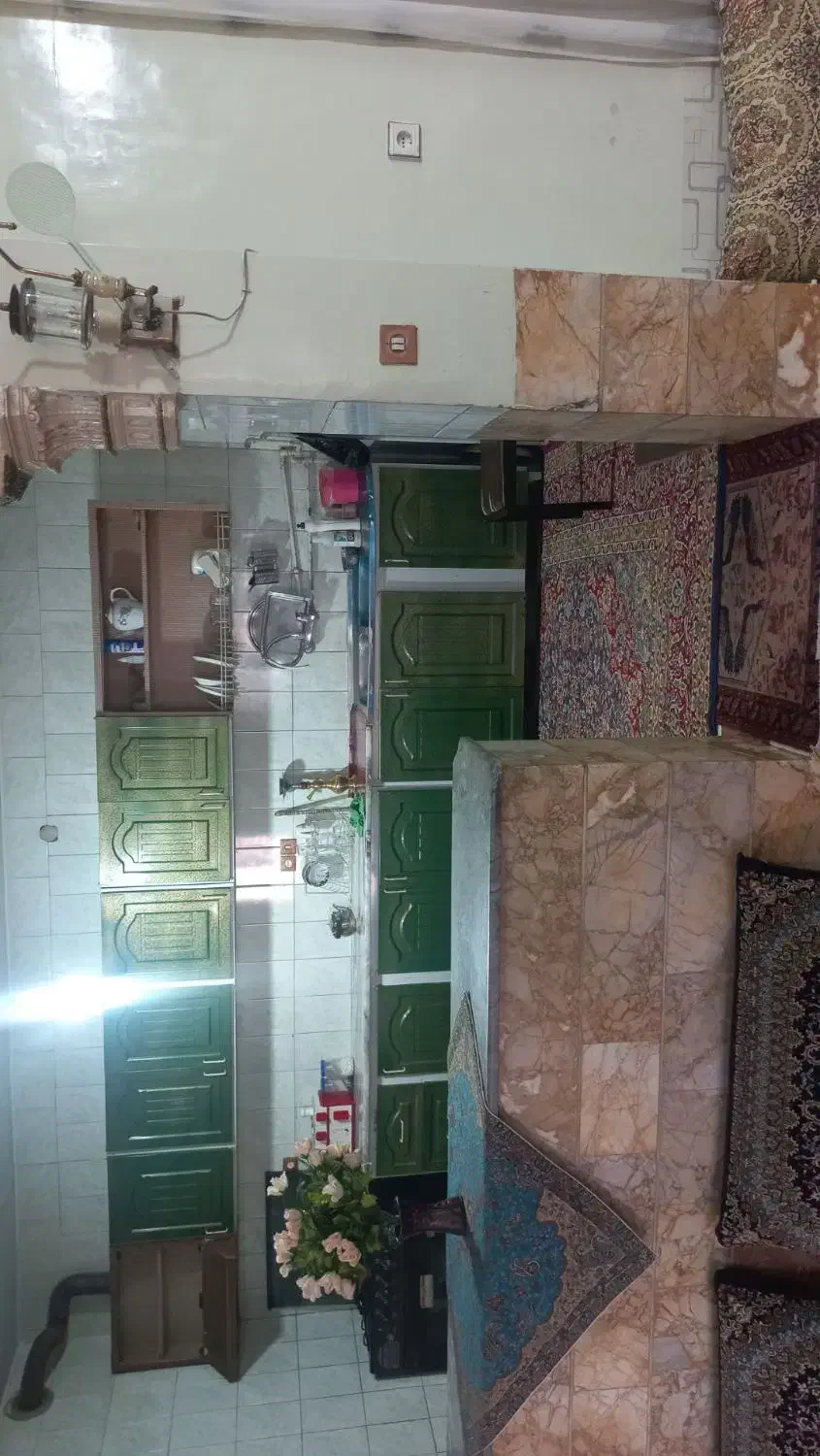 منزل دوطبقه ویلایی ۲۲۰متر با مغازه