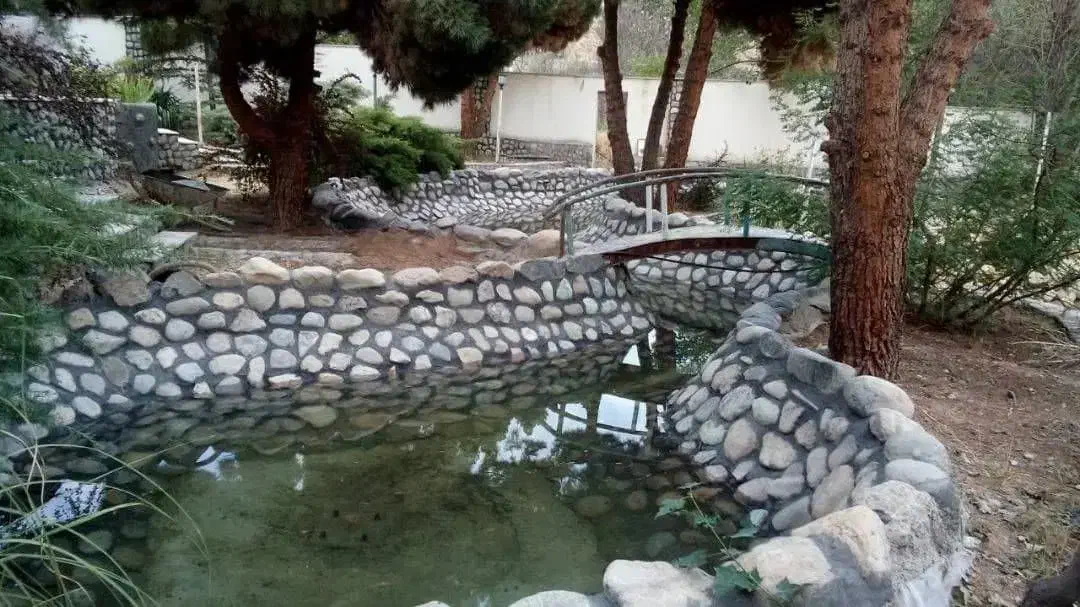 اجاره ویلای سه طبقه با دو استخر ویژه خانواده ها