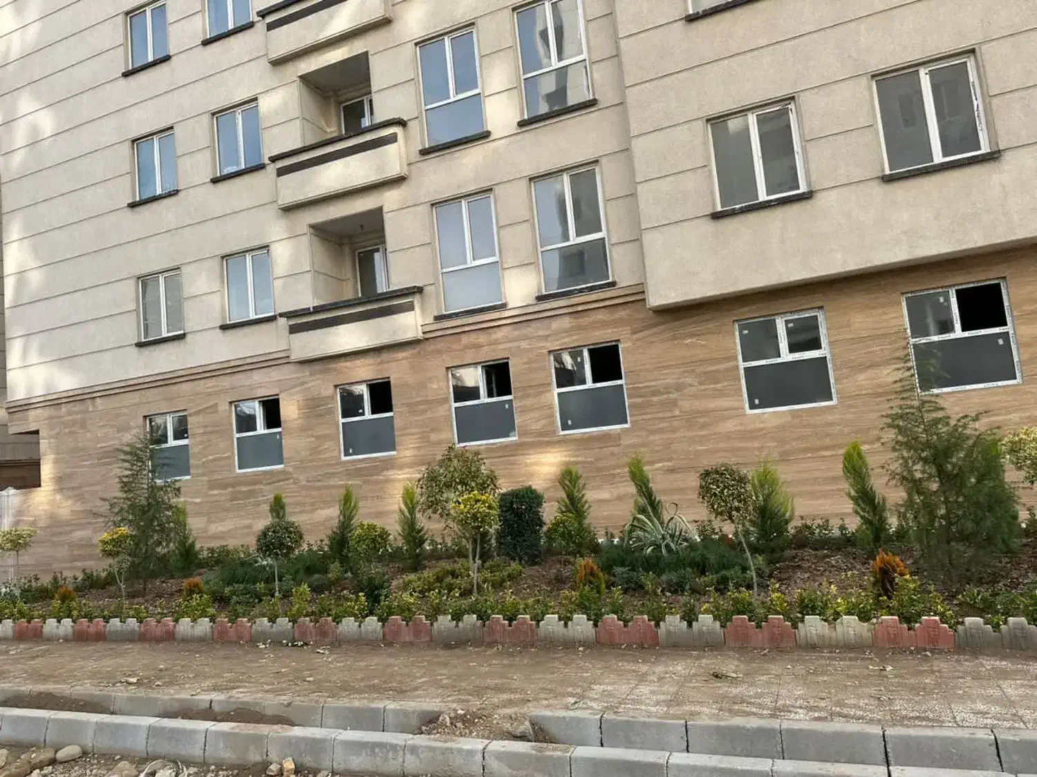 پروژه حکیم آپارتمان ۹۹متری طبقه نهم