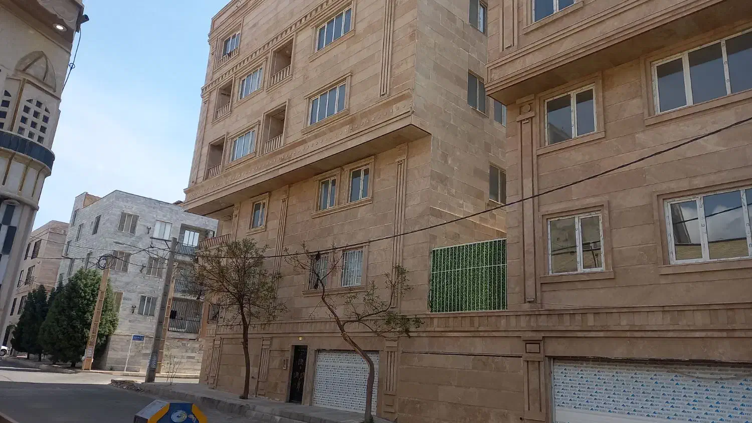 آپارتمان بعثت تک واحدی،نوساز