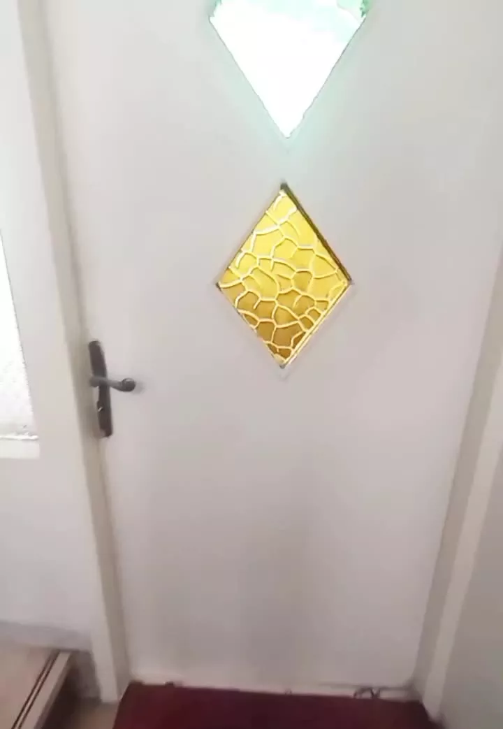 خانه ای دوطبقه در بهترین لوکیشن اتابک
