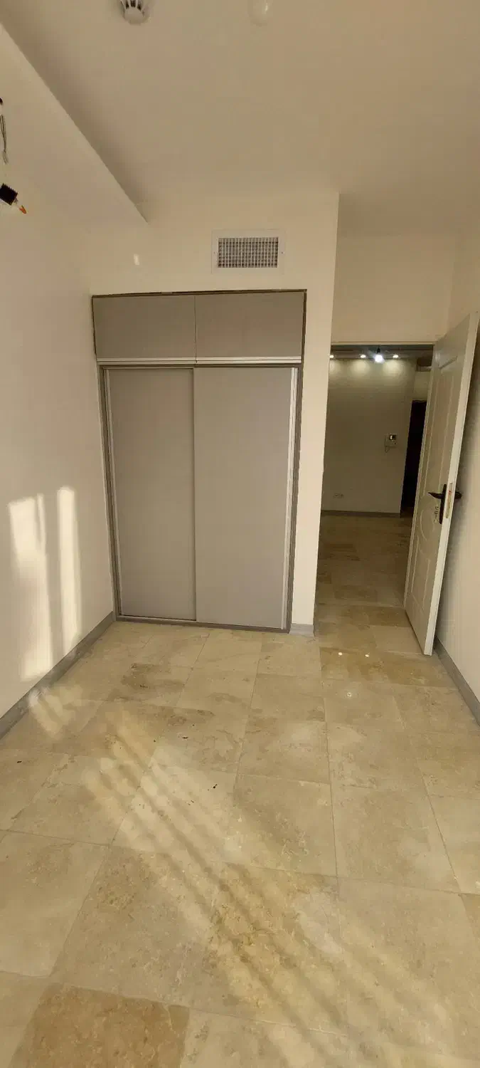 52 متر نوساز