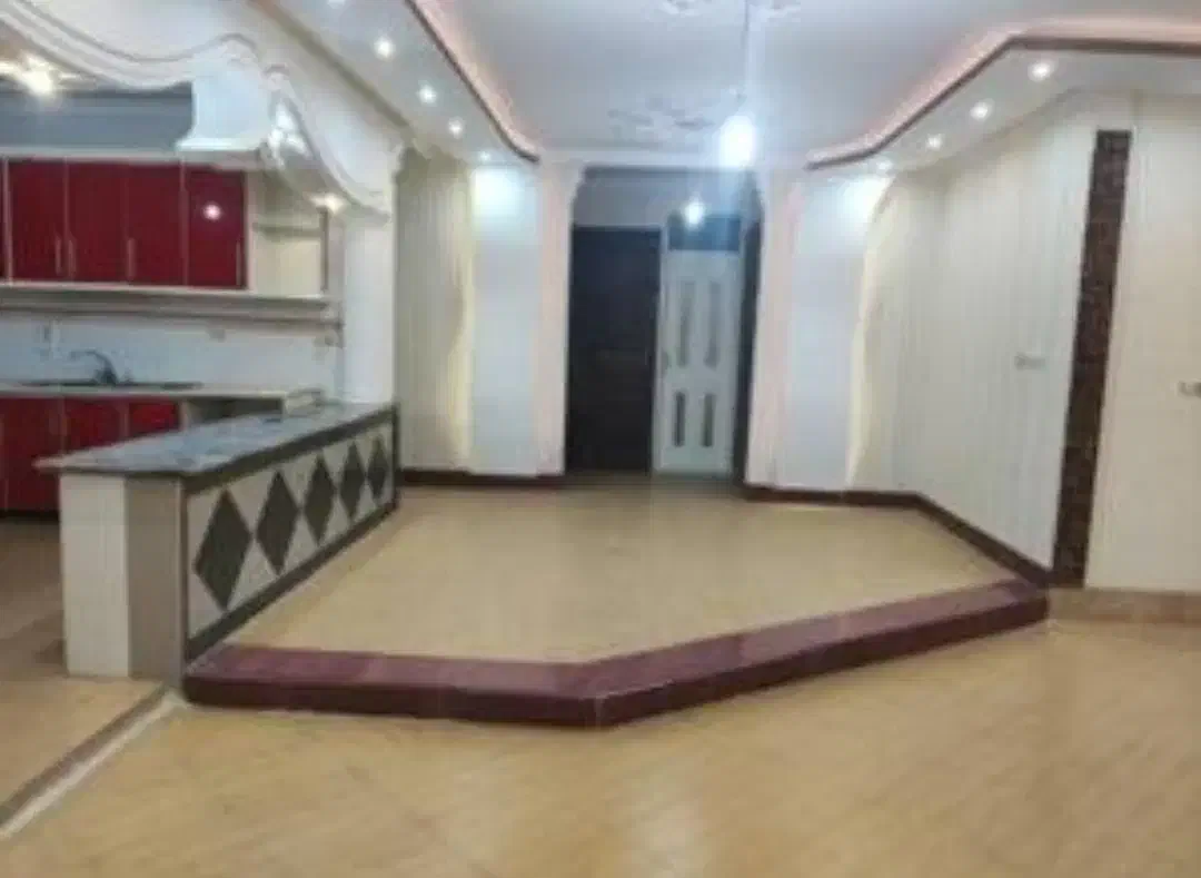 آپارتمان  هم خانه ای آقا