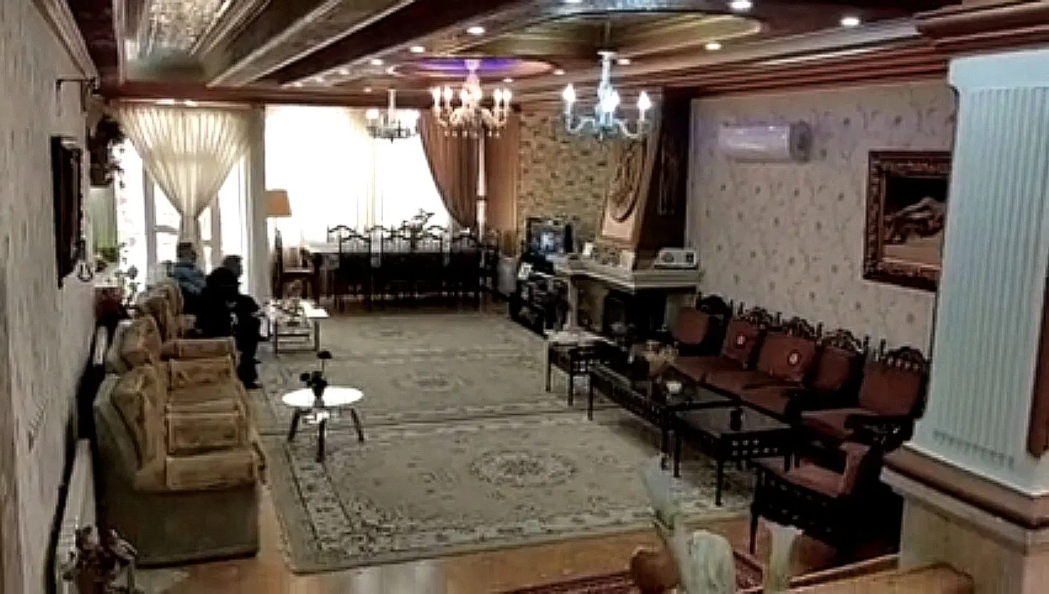 آپارتمان ۲۲۲ متری صارمی ۴۸
