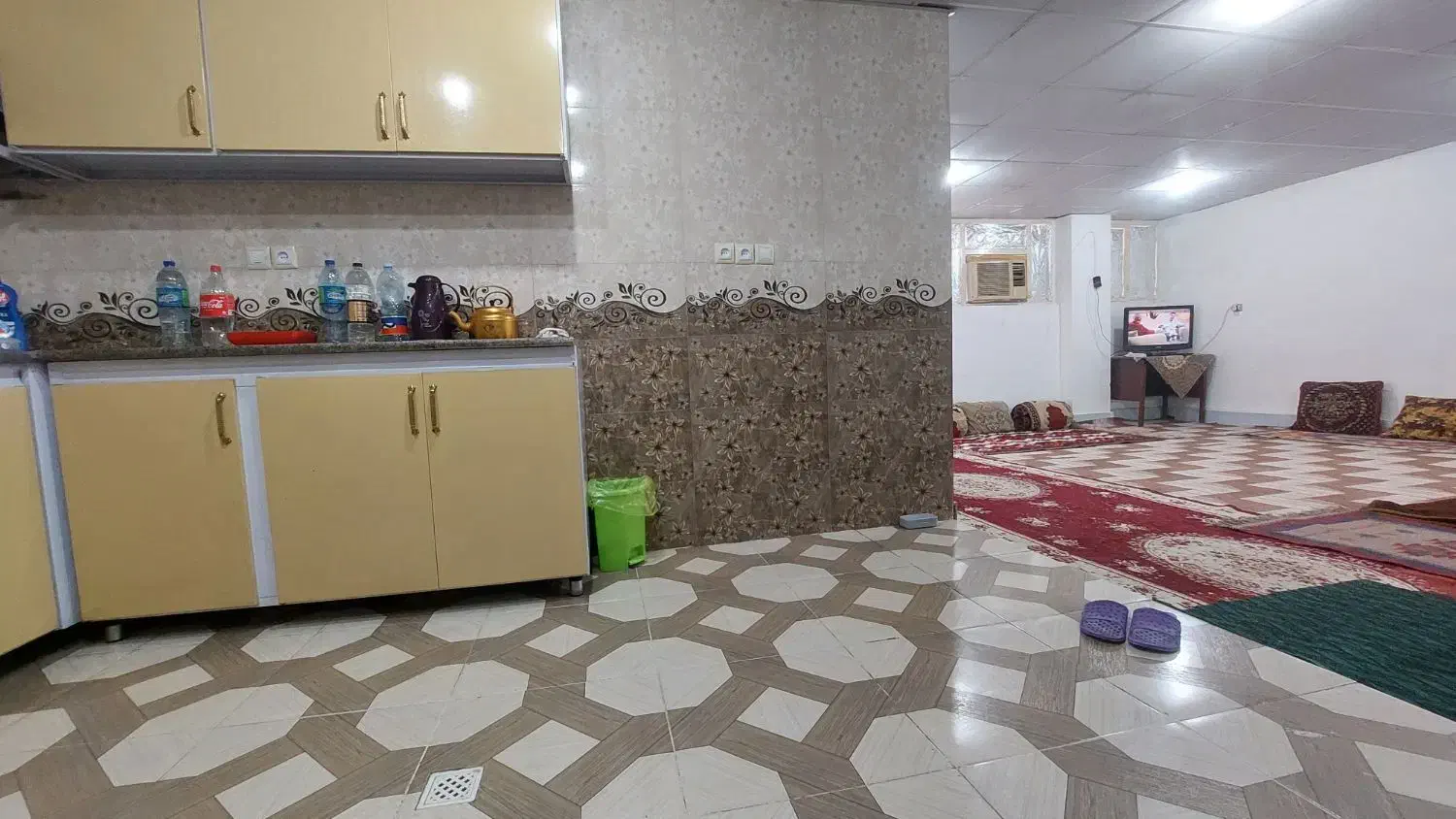 سوییت مبله ۱ خوابه ویلایی ۶۵ متری با حیاط ۳۰۰ متری