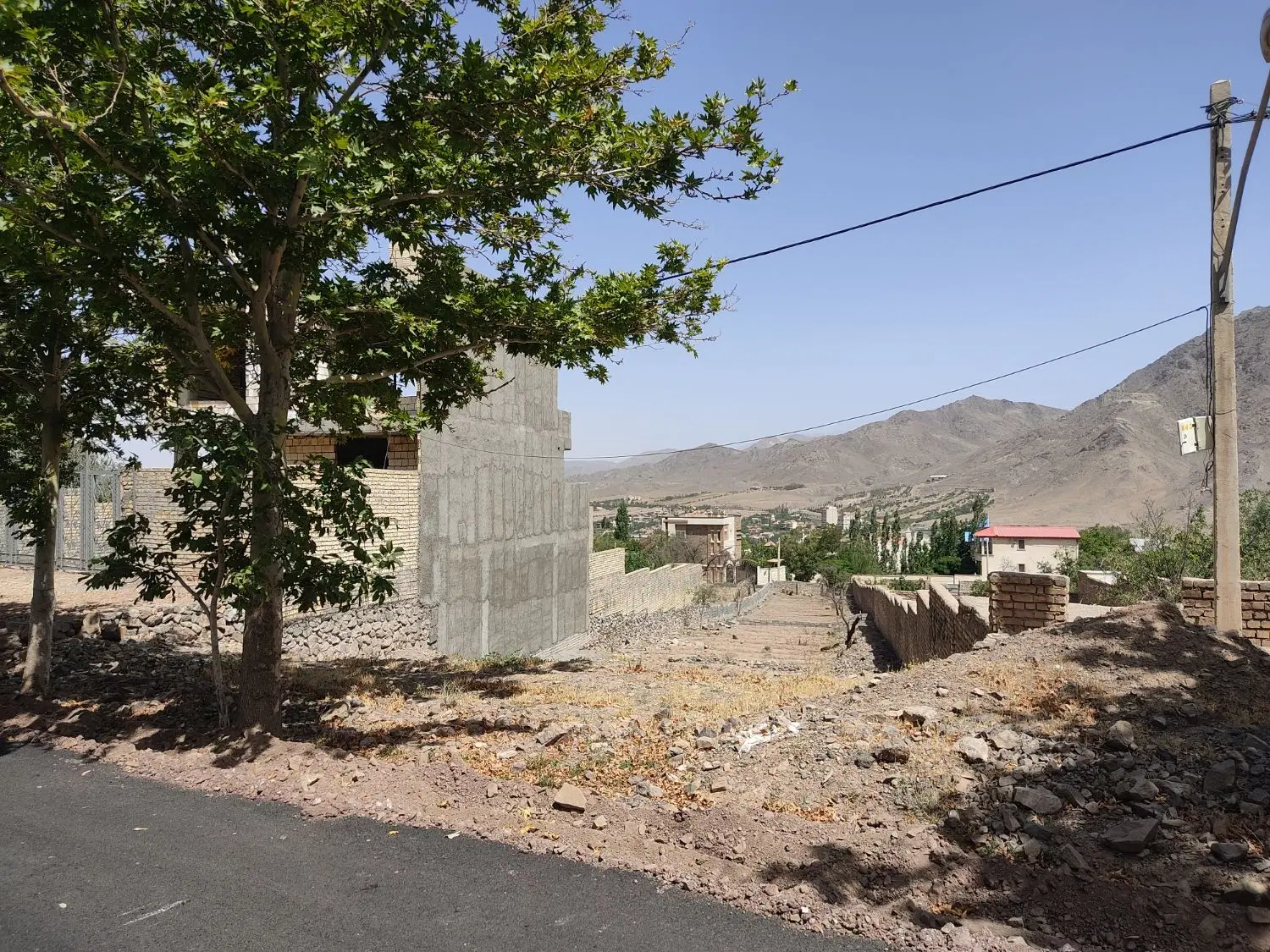 زمین قمصر