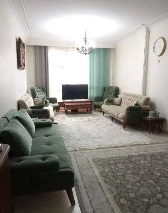 آپارتمان خوش نقشه و غرق نور