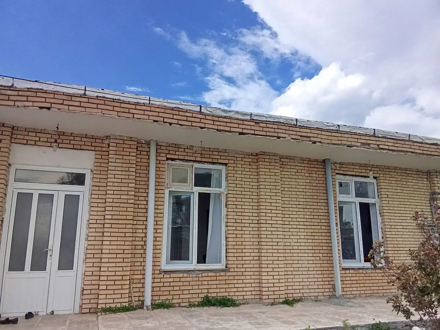 ویلای ۸۰متری زمین ۶۰۰ جناقرد