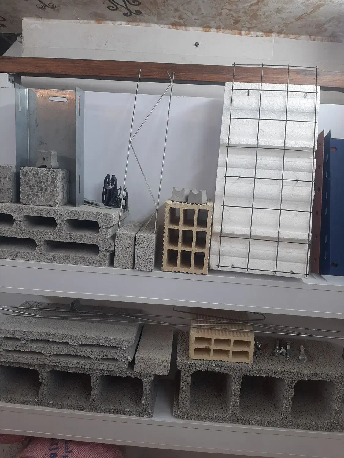 مغازه ۱۵ متری پاساژ مرکز شوشتر