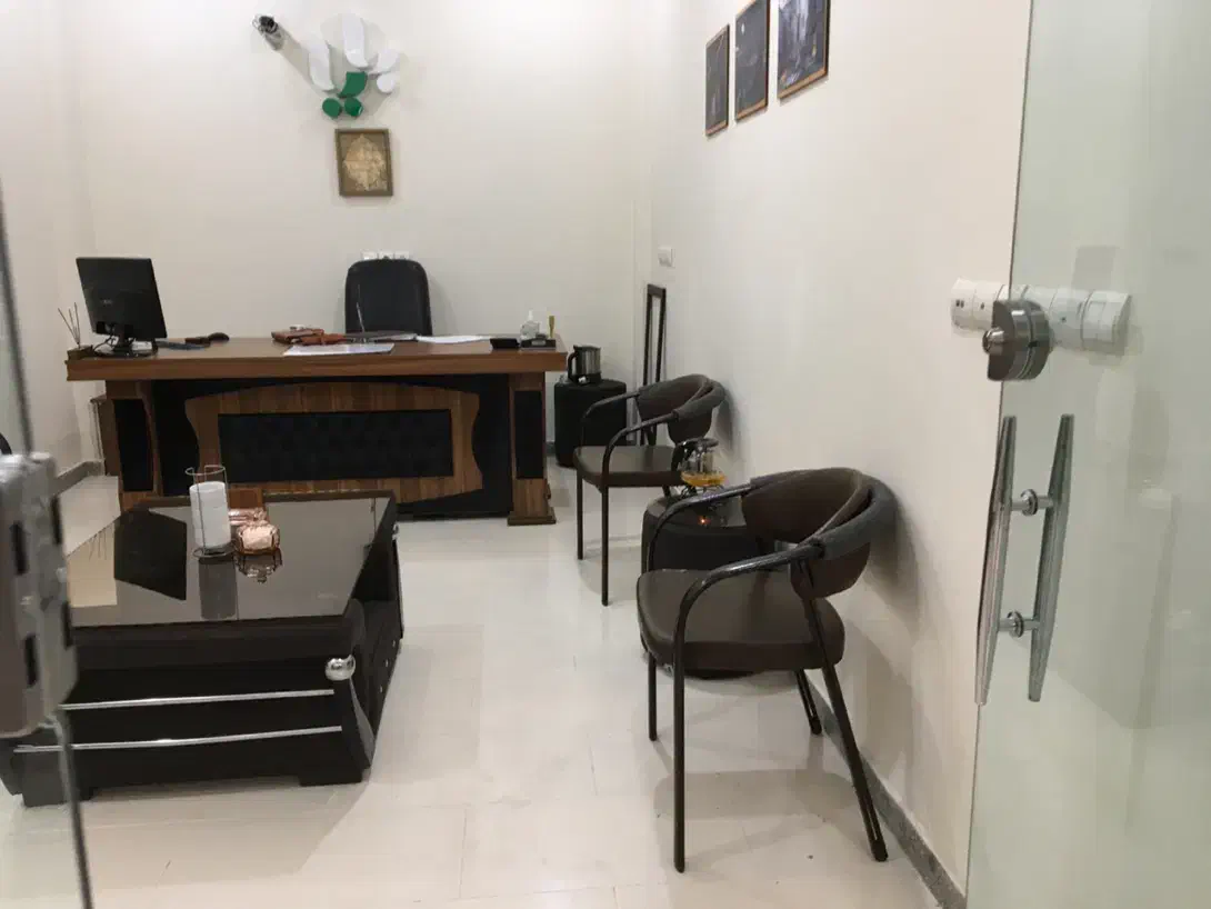 ۲۰متر تجاری پاساژ آناهیتا ۲ خیابان قصردشت بورس طلا