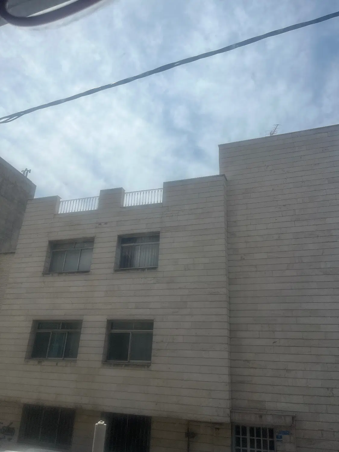 جردن ۴۸۷ متر بر ۱۳ دوبر جنوبی